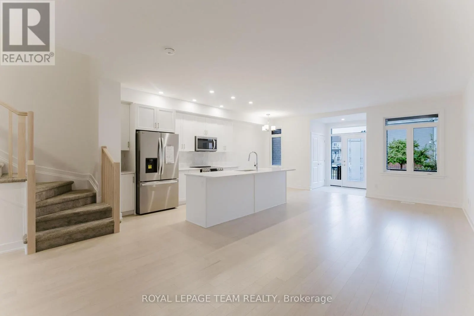 805 ANCIANO CRESCENT