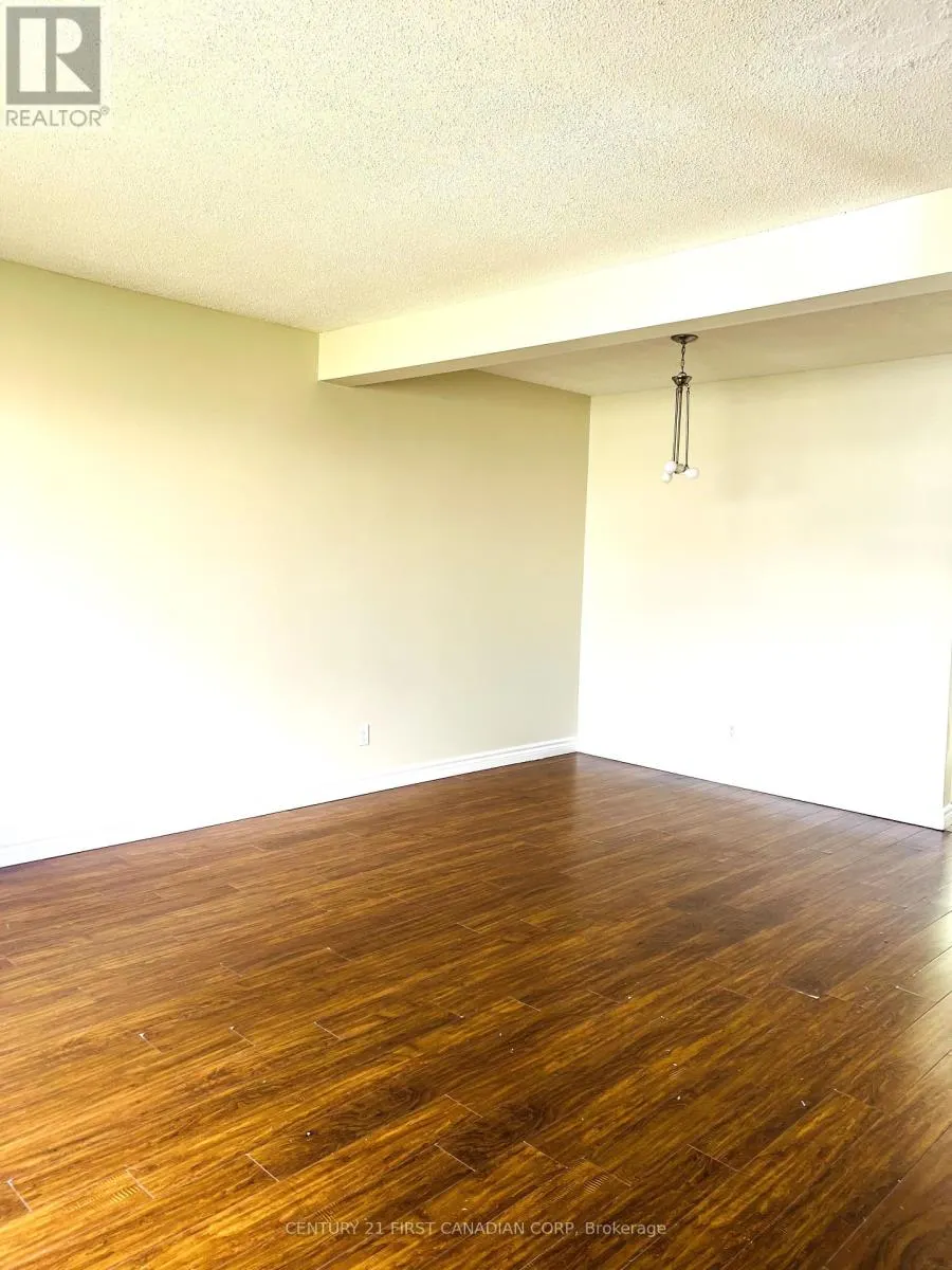 9 - 135 BELMONT DRIVE, #9