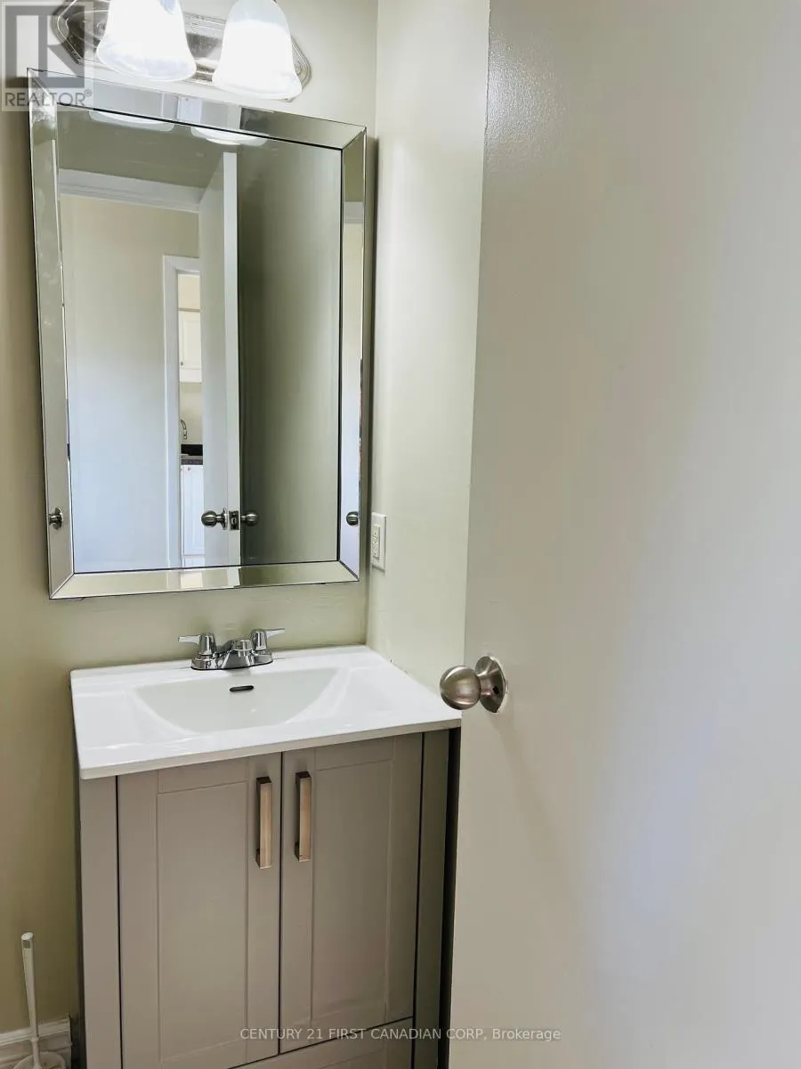 9 - 135 BELMONT DRIVE, #9