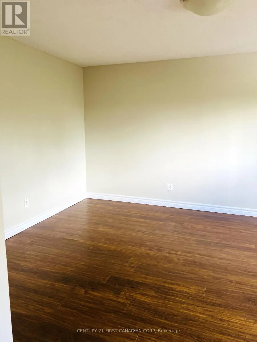 9 - 135 BELMONT DRIVE, #9