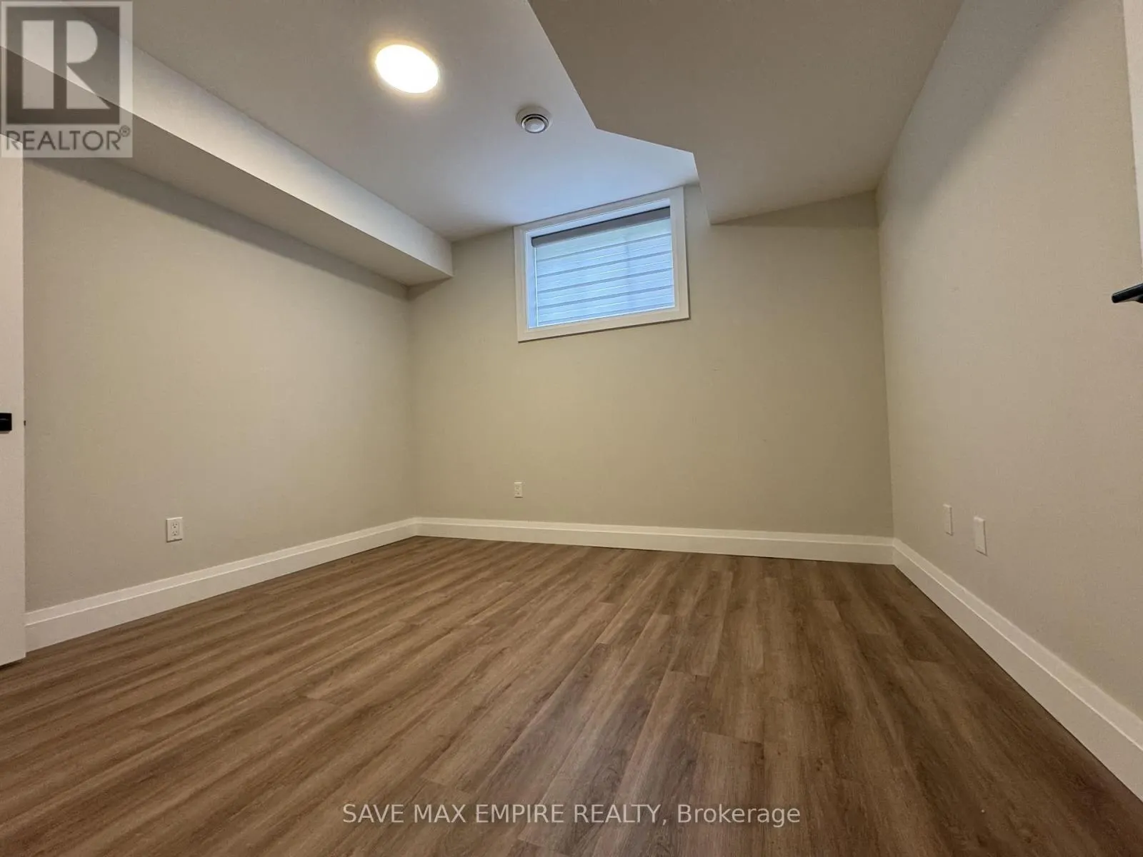 403 - 5 WOOD HAVEN DRIVE