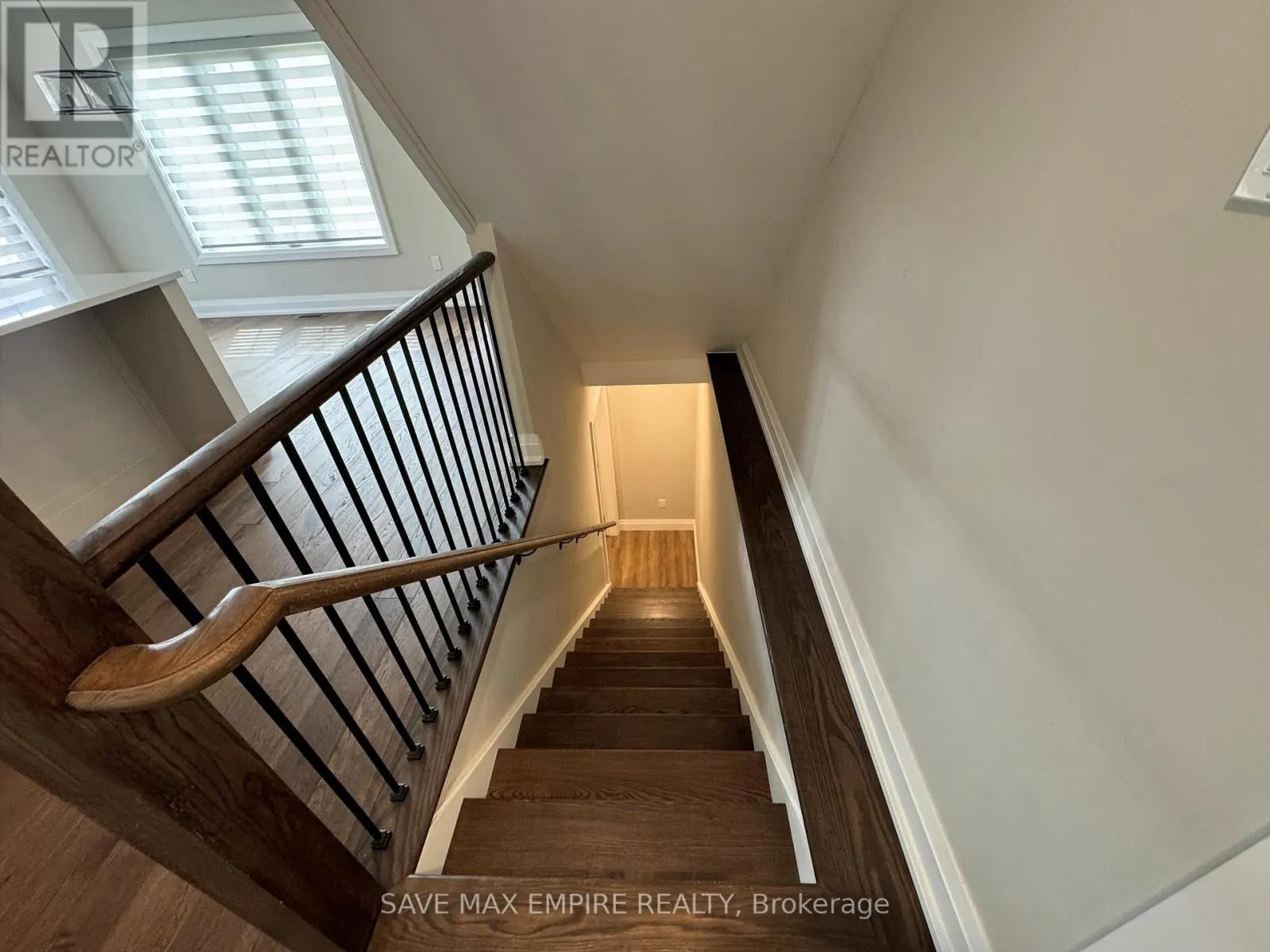 403 - 5 WOOD HAVEN DRIVE
