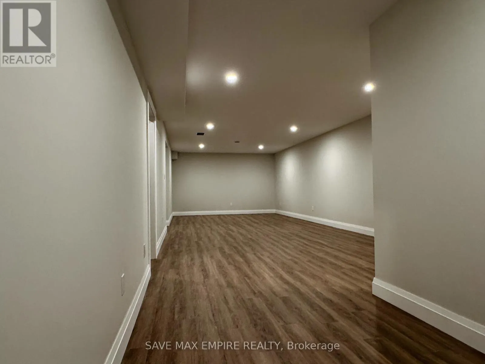 403 - 5 WOOD HAVEN DRIVE