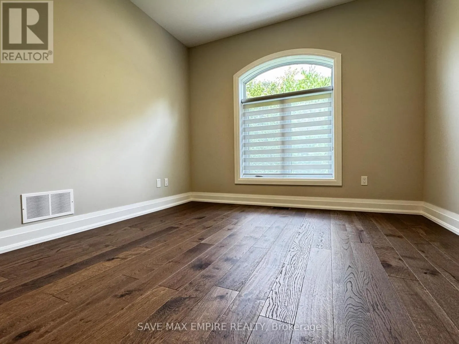 403 - 5 WOOD HAVEN DRIVE