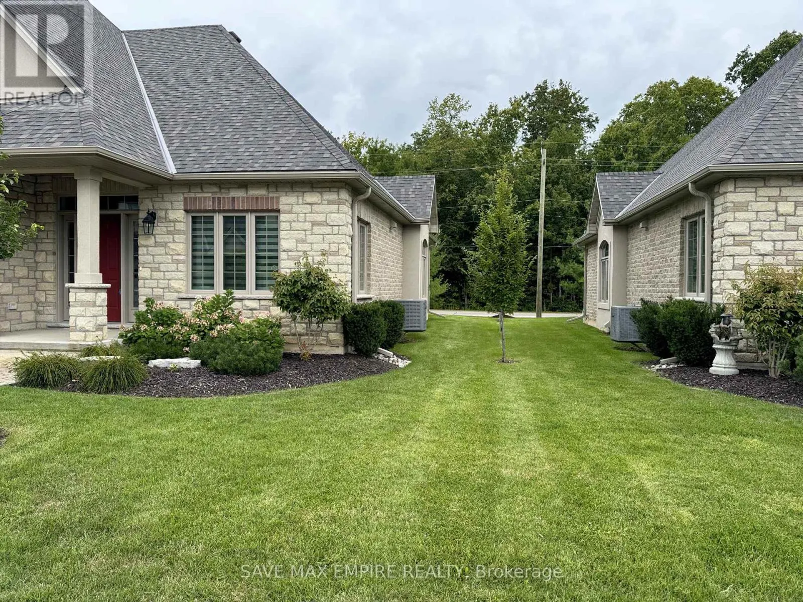403 - 5 WOOD HAVEN DRIVE