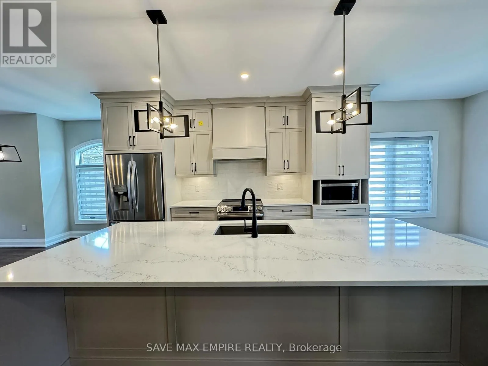 403 - 5 WOOD HAVEN DRIVE