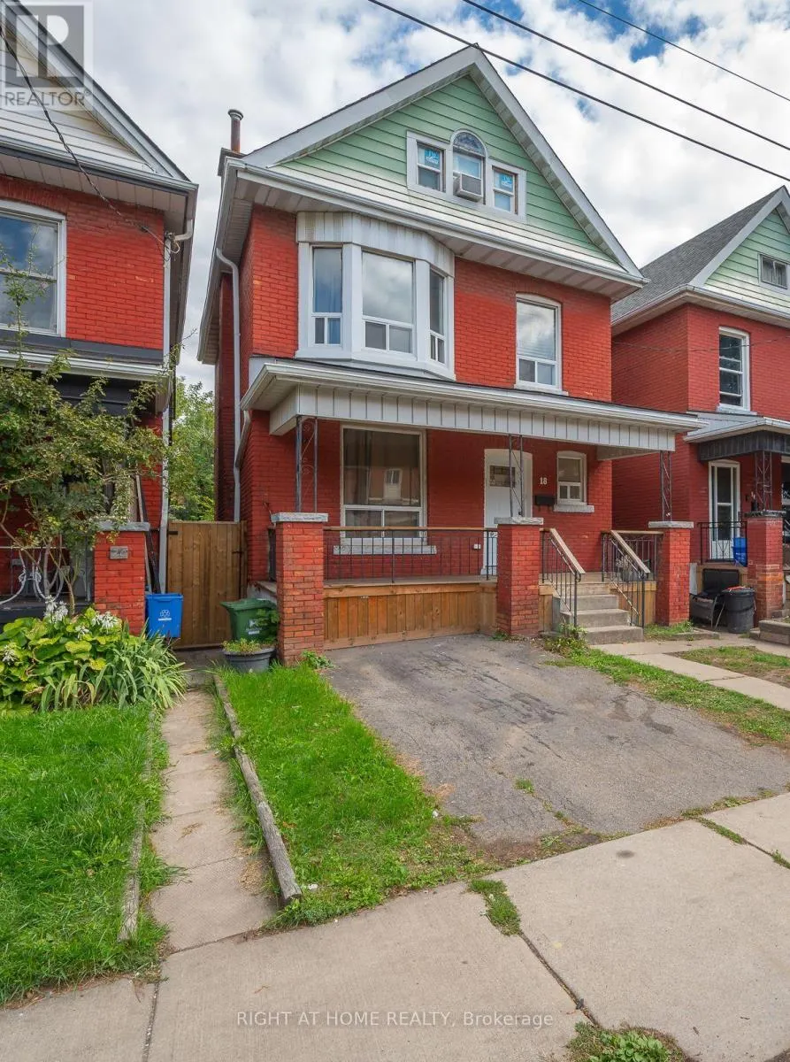 18 HUNTLEY STREET