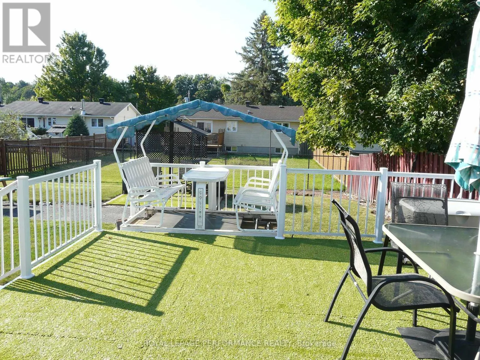 1225 CAMPEAU CRESCENT