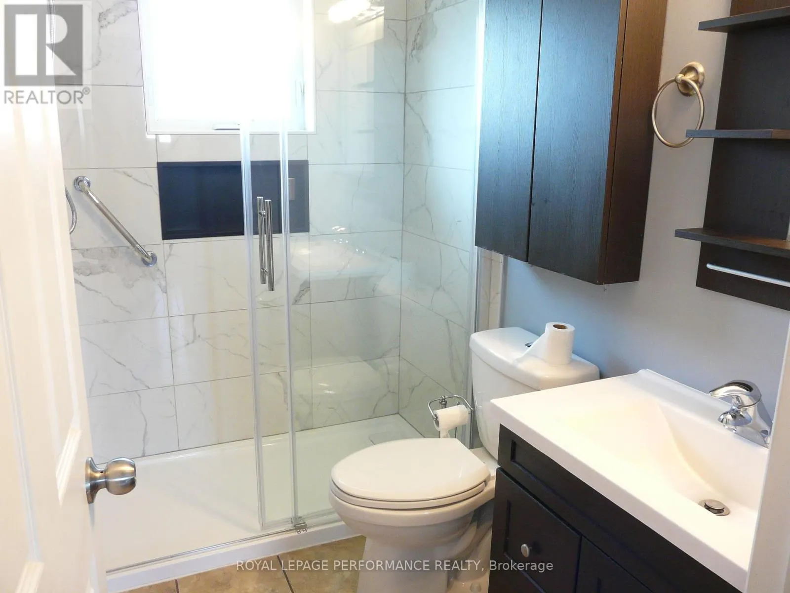 1225 CAMPEAU CRESCENT