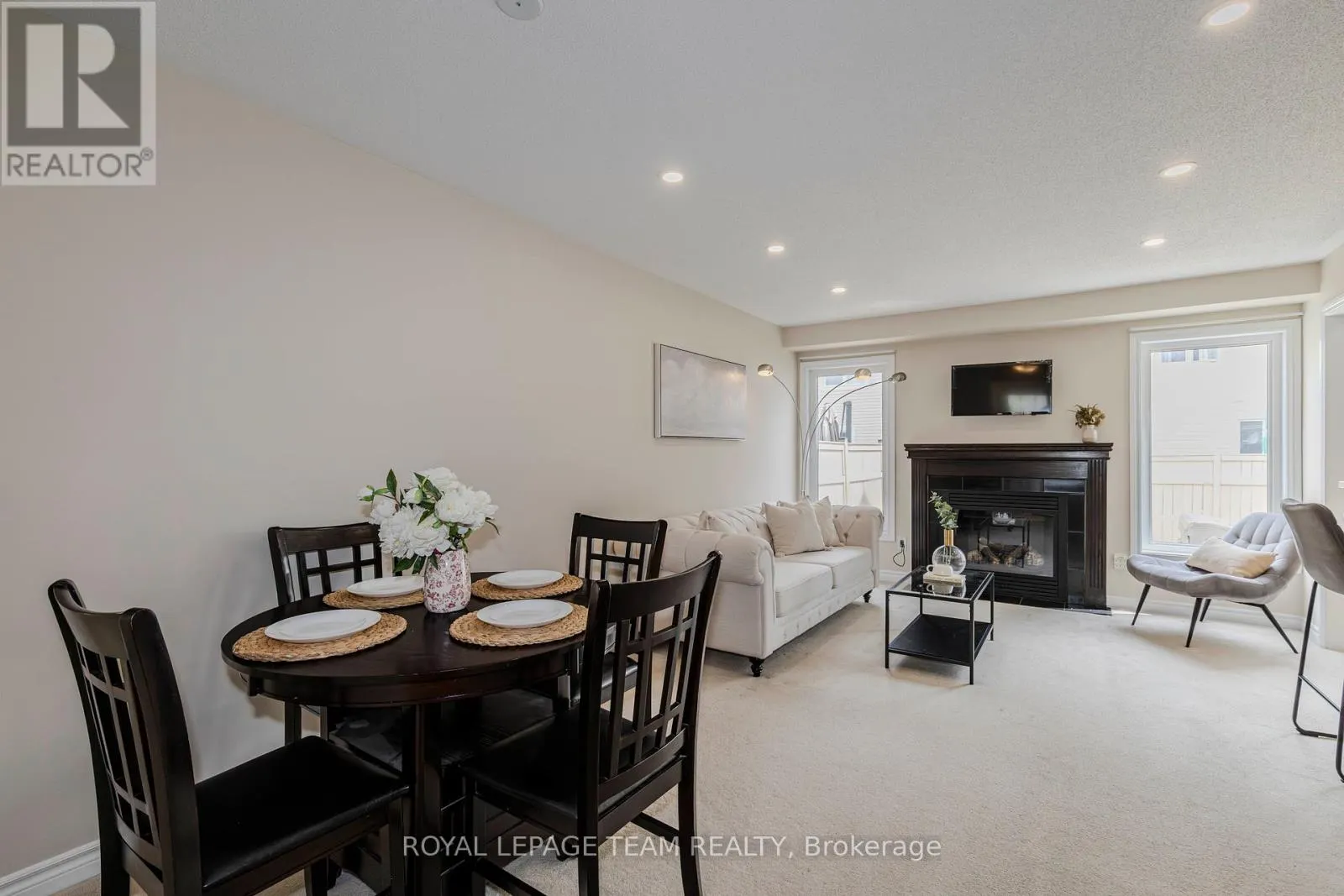 466 MEADOWHAWK CRESCENT