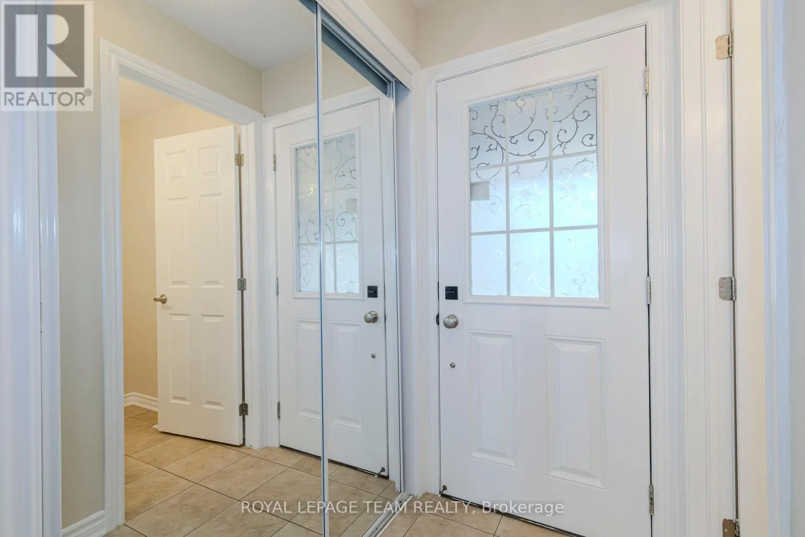 466 MEADOWHAWK CRESCENT