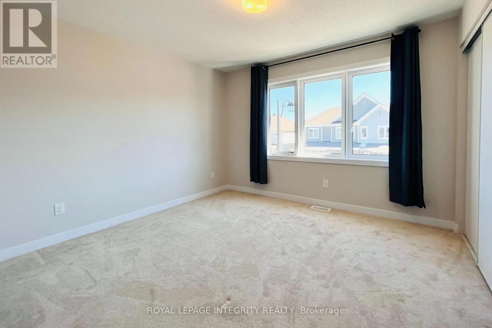 324 CANADENSIS LANE