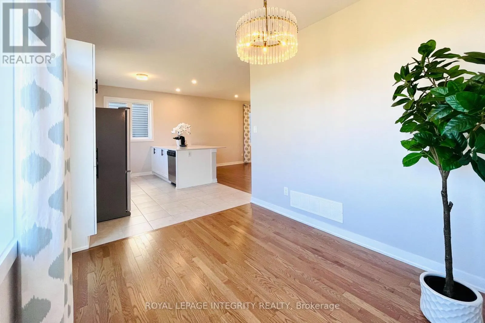 324 CANADENSIS LANE