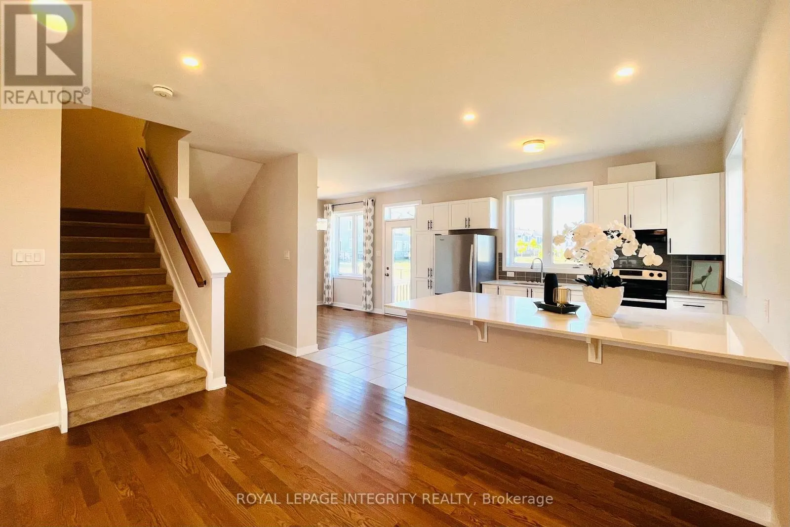 324 CANADENSIS LANE