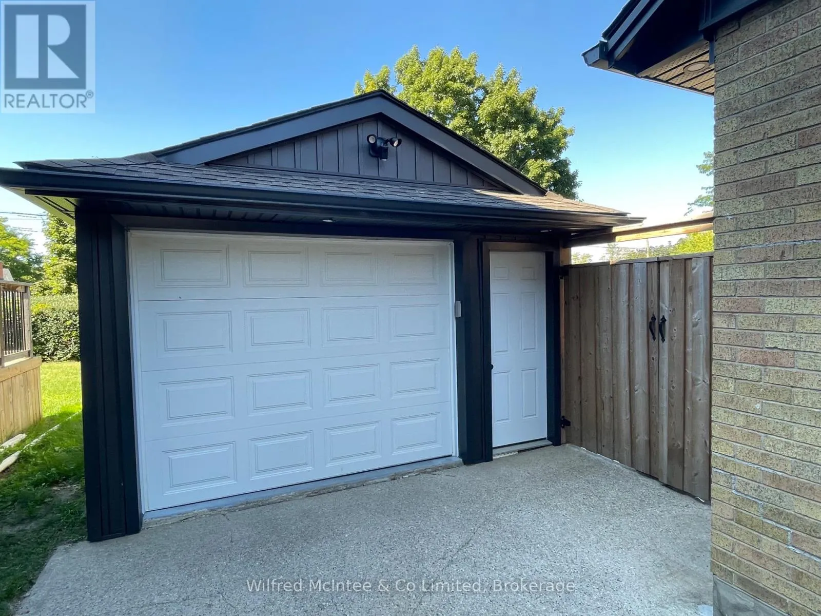 166 CORNWALL STREET