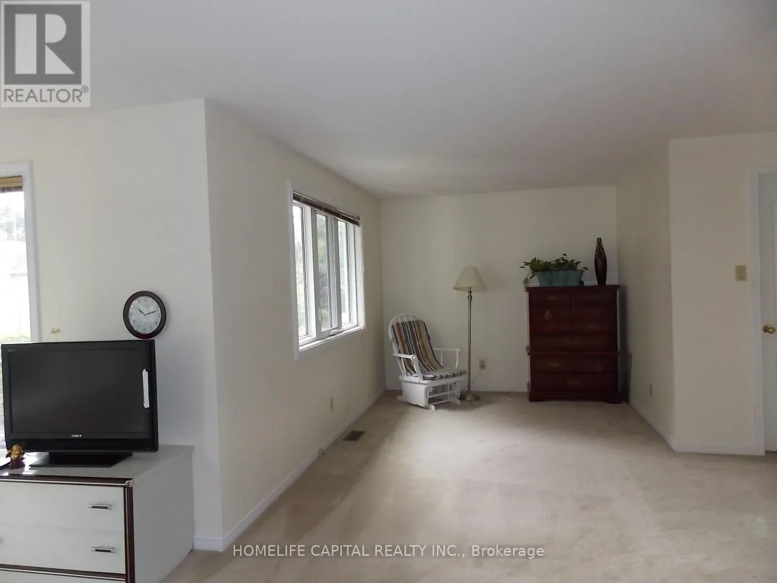 1804 ROBINWOOD PLACE