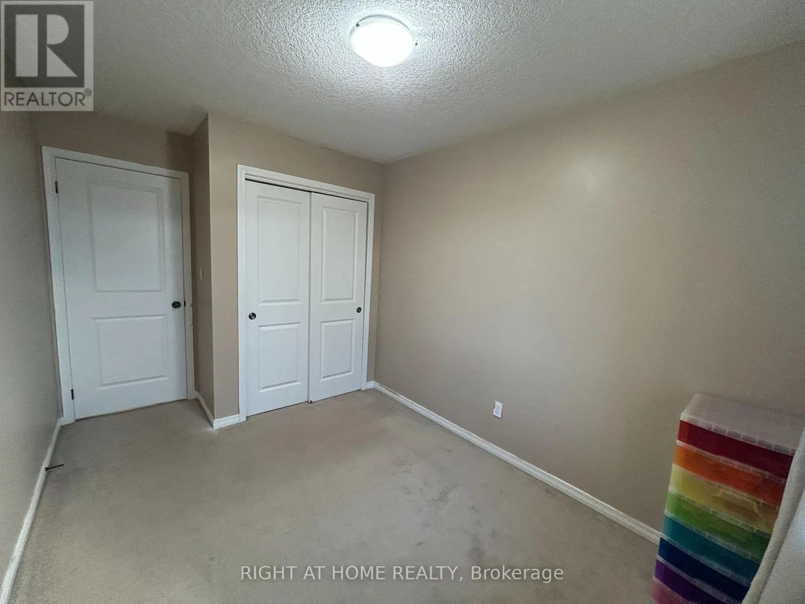 972 ZELLER CRESCENT