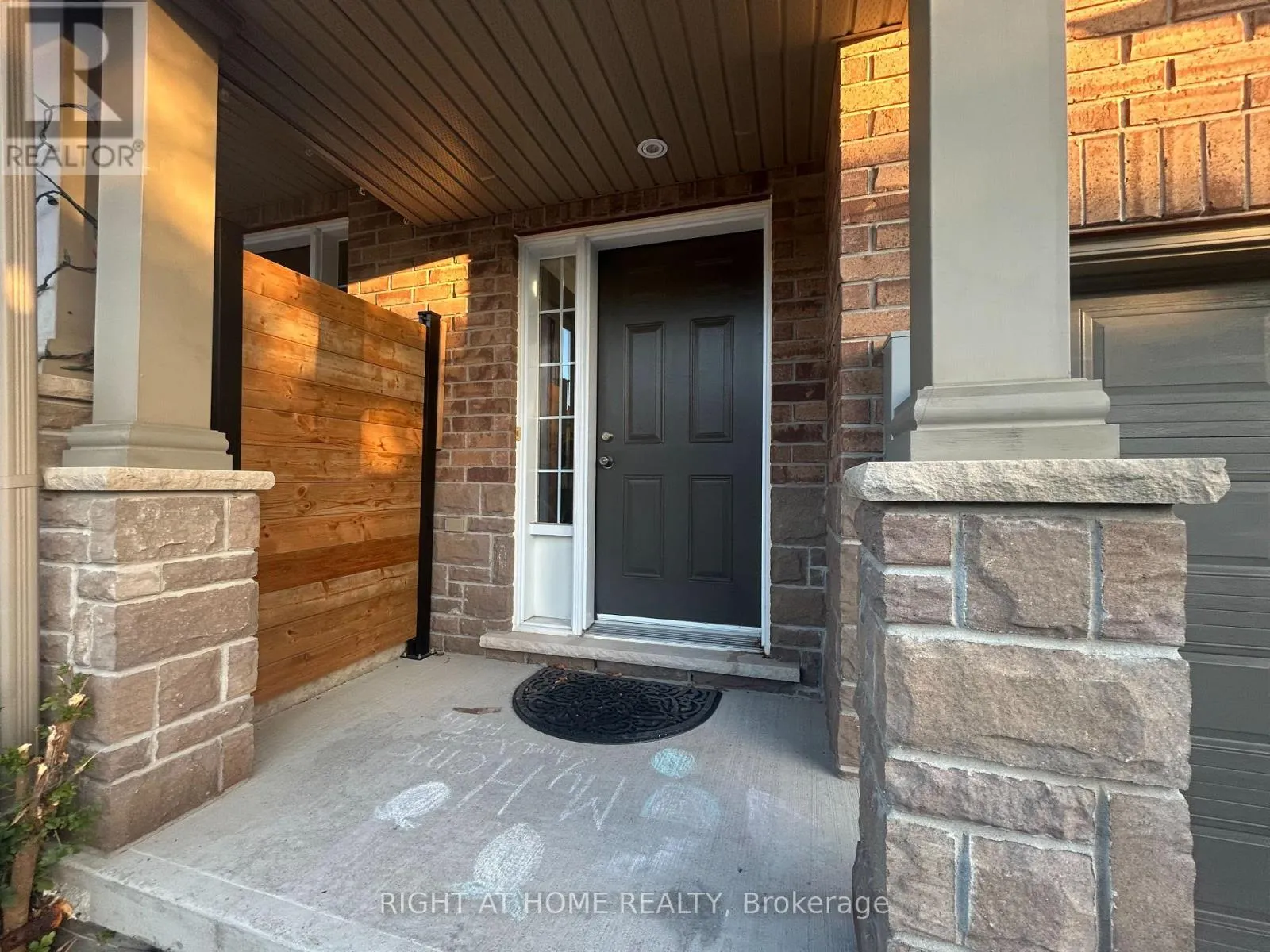 972 ZELLER CRESCENT