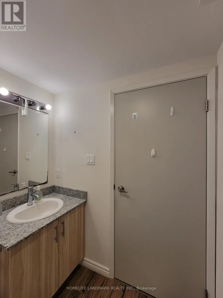 G401 - 275 LARCH STREET