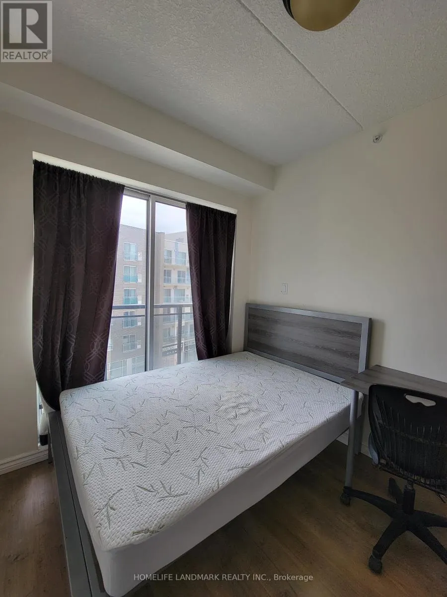 G401 - 275 LARCH STREET