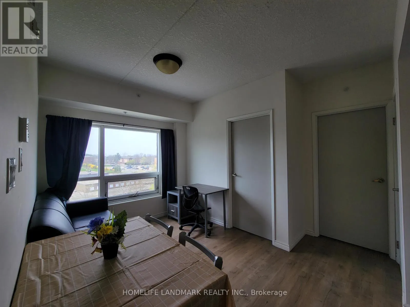 G401 - 275 LARCH STREET