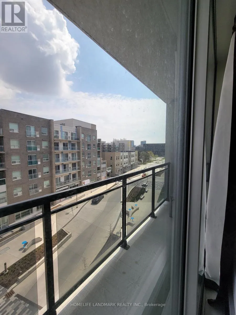 G401 - 275 LARCH STREET