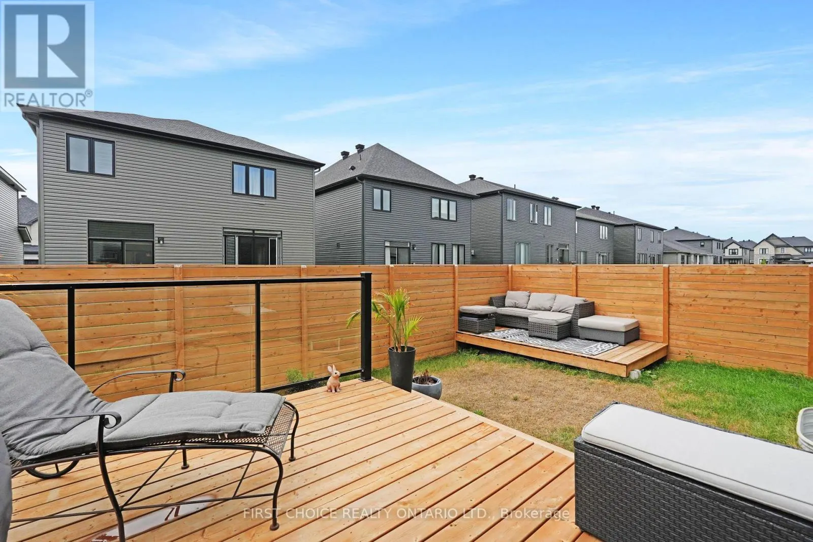 605 RIBBON STREET
