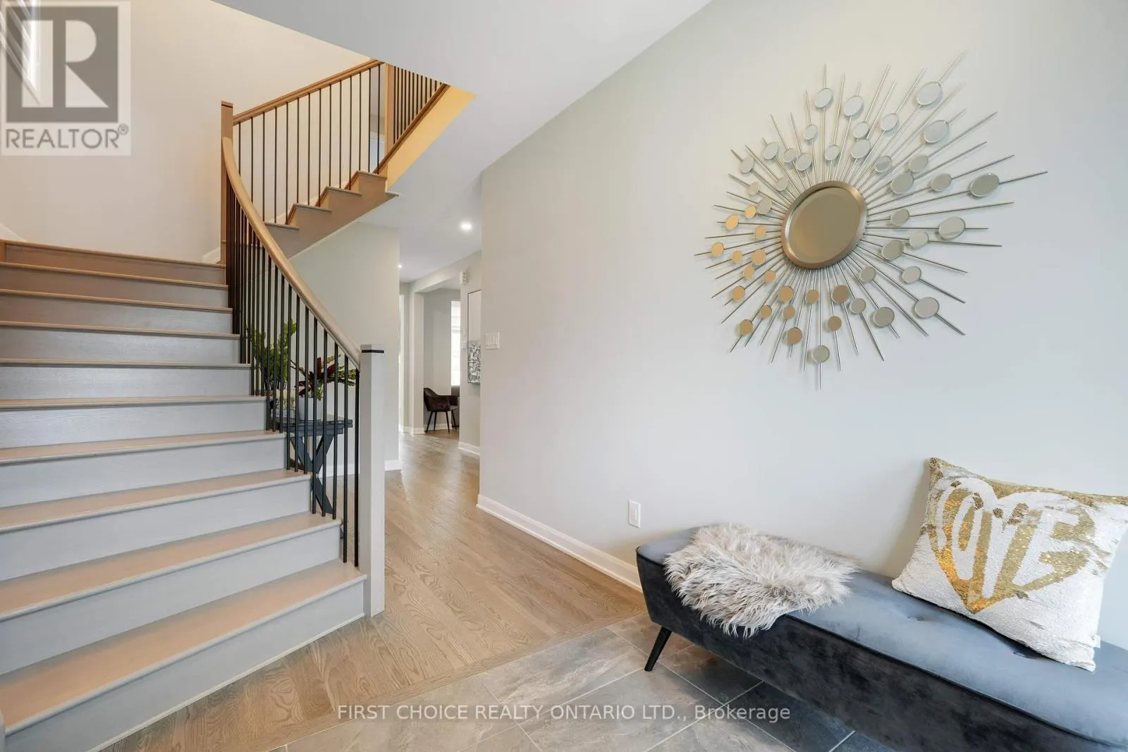605 RIBBON STREET