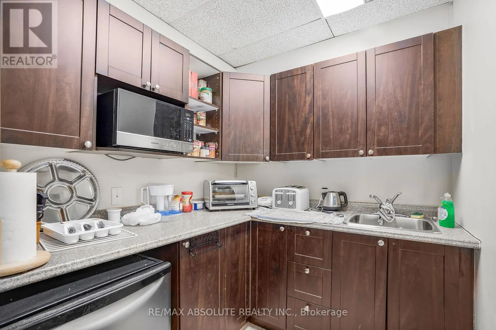 51 - 5450 CANOTEK ROAD