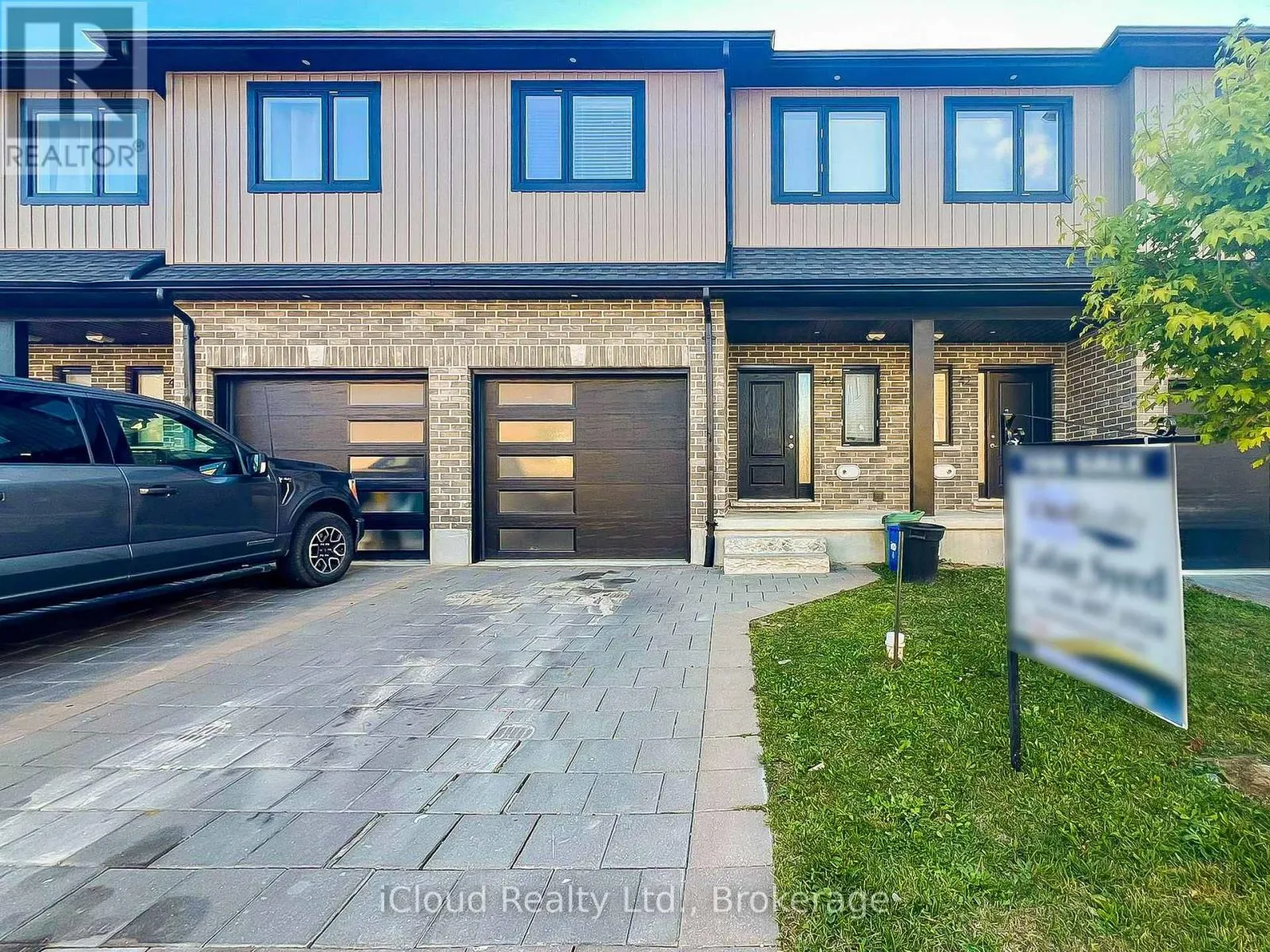 44 - 811 SARNIA ROAD