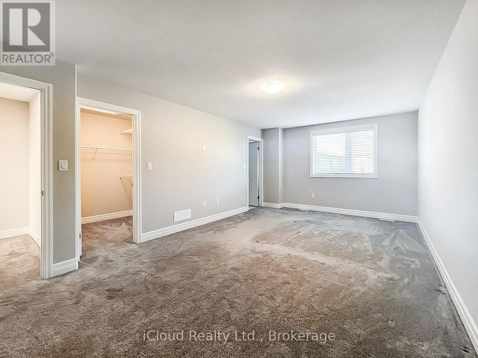 44 - 811 SARNIA ROAD