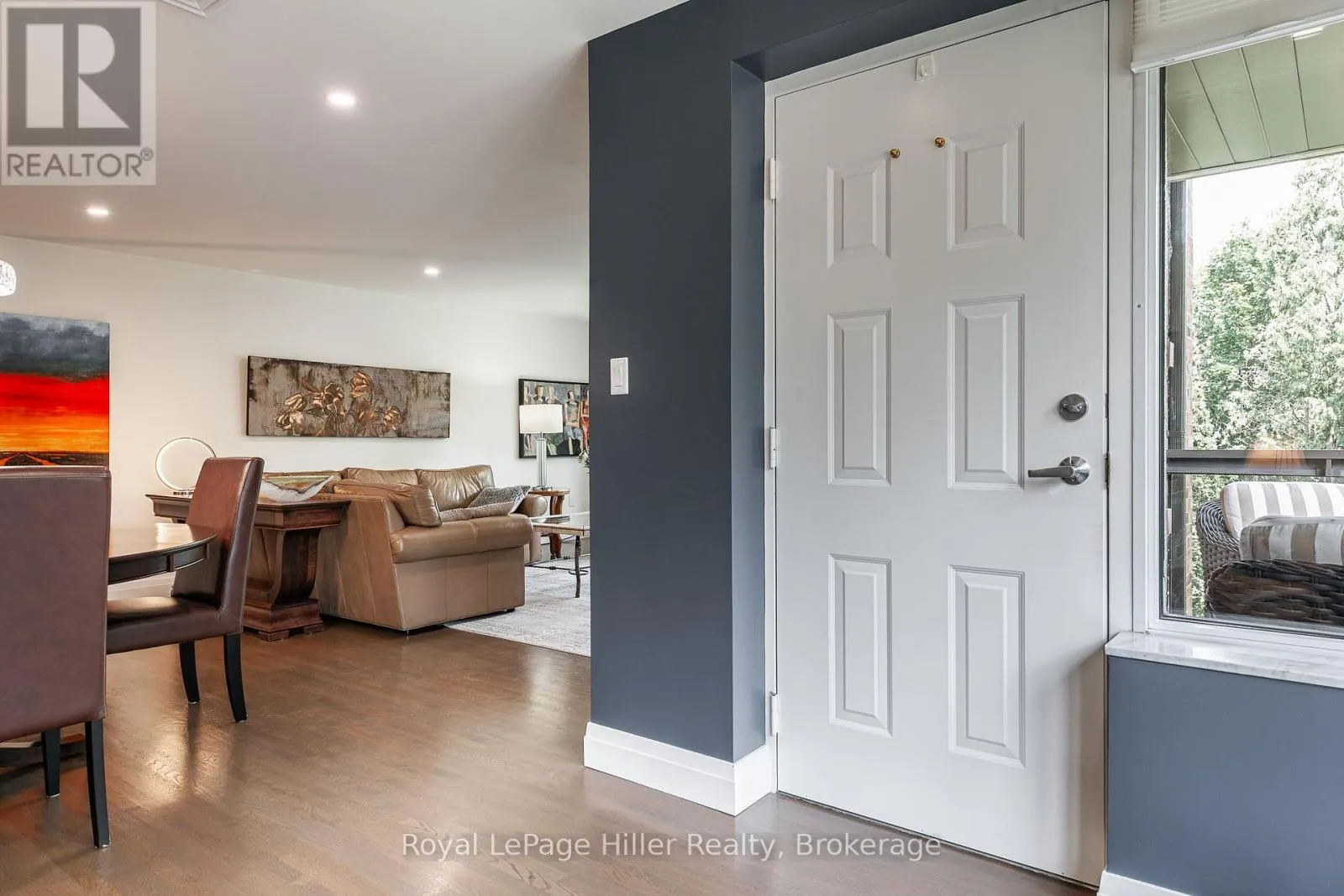 205 - 30 FRONT STREET, #205