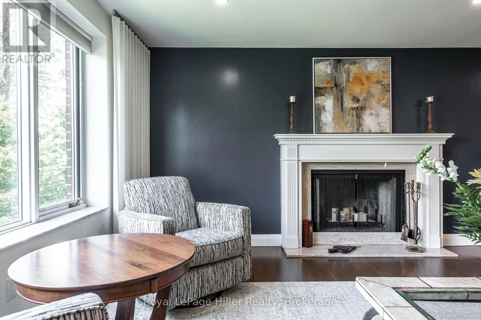 205 - 30 FRONT STREET, #205