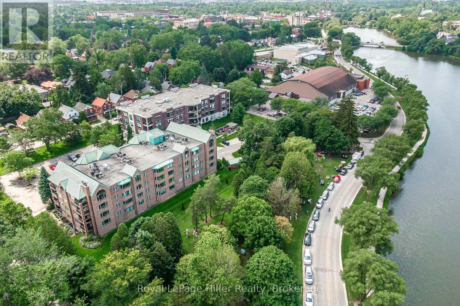 205 - 30 FRONT STREET, #205