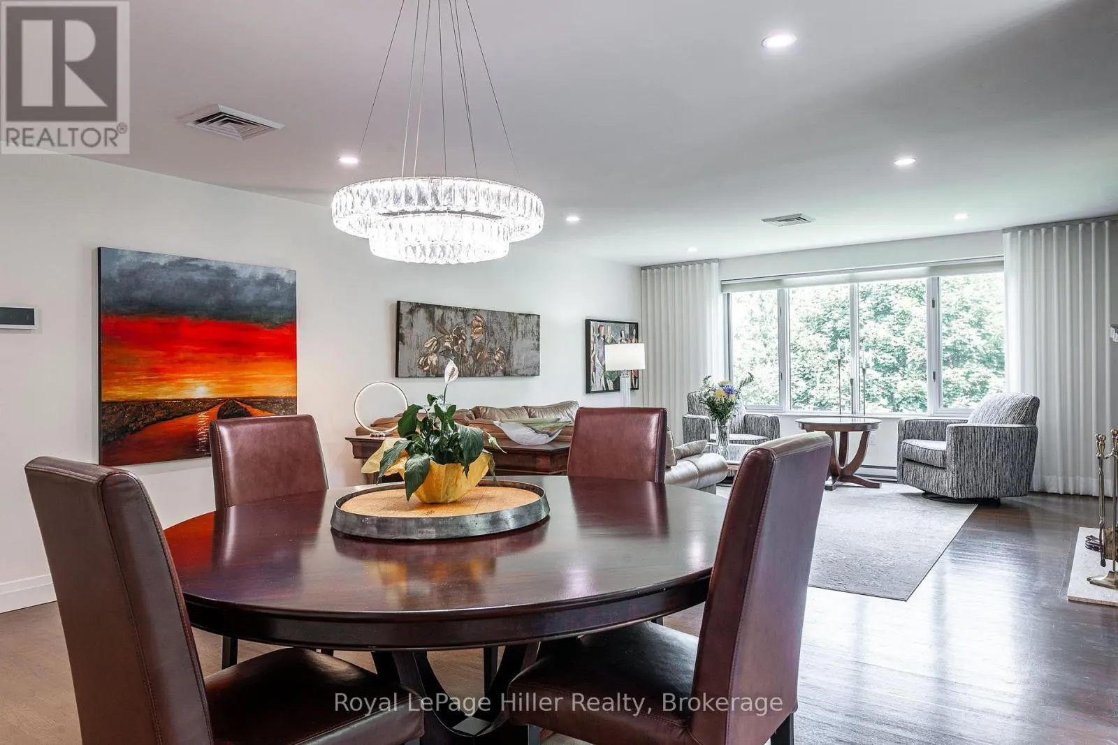 205 - 30 FRONT STREET, #205