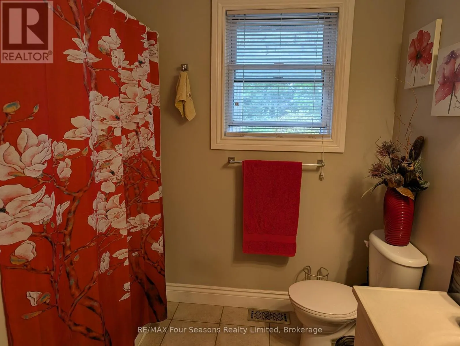 276 PARKER STREET W