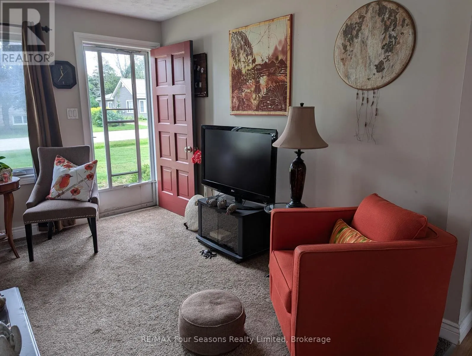 276 PARKER STREET W