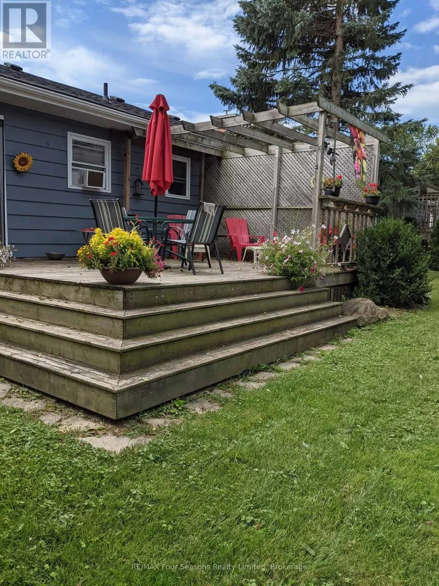 276 PARKER STREET W