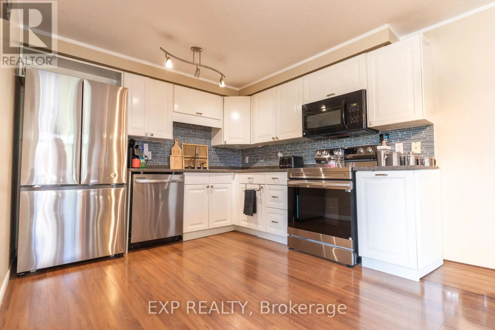 318 ACTIVA AVENUE