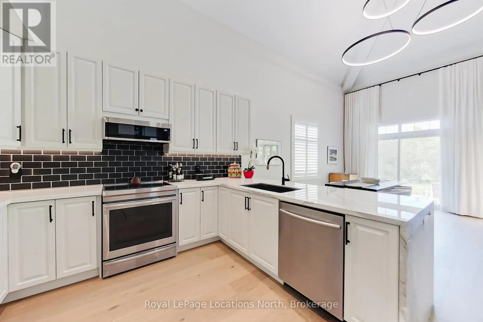 128 RANKIN'S CRESCENT