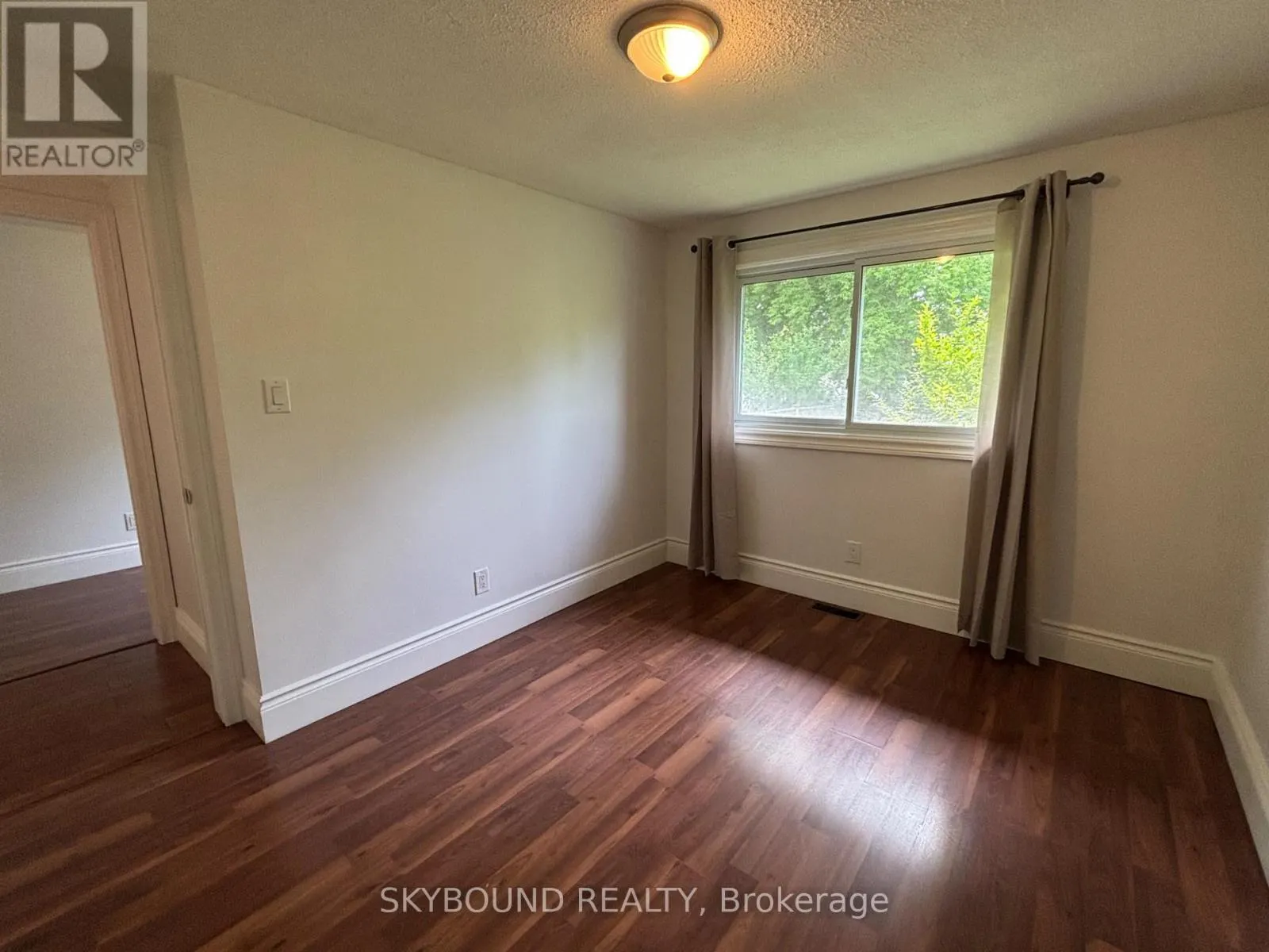 UPPER UNIT - 3857 PANAMA COURT