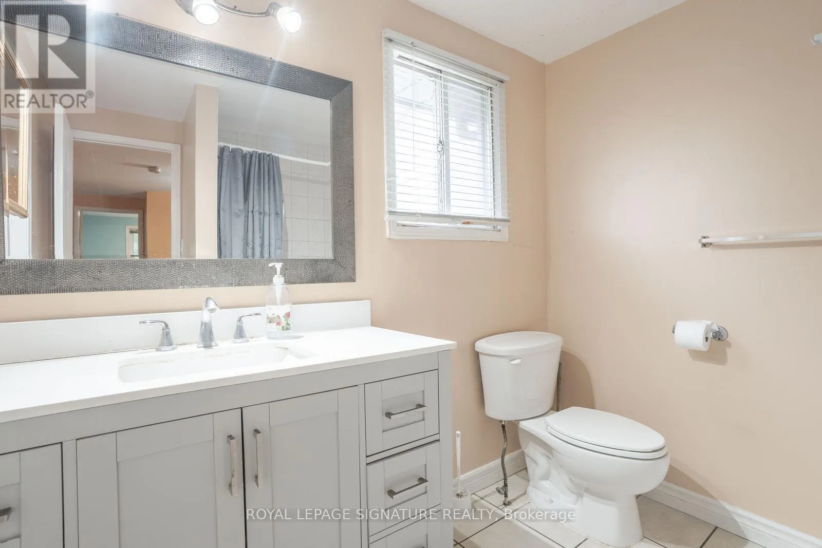 78 GRANDRIDGE CRESCENT