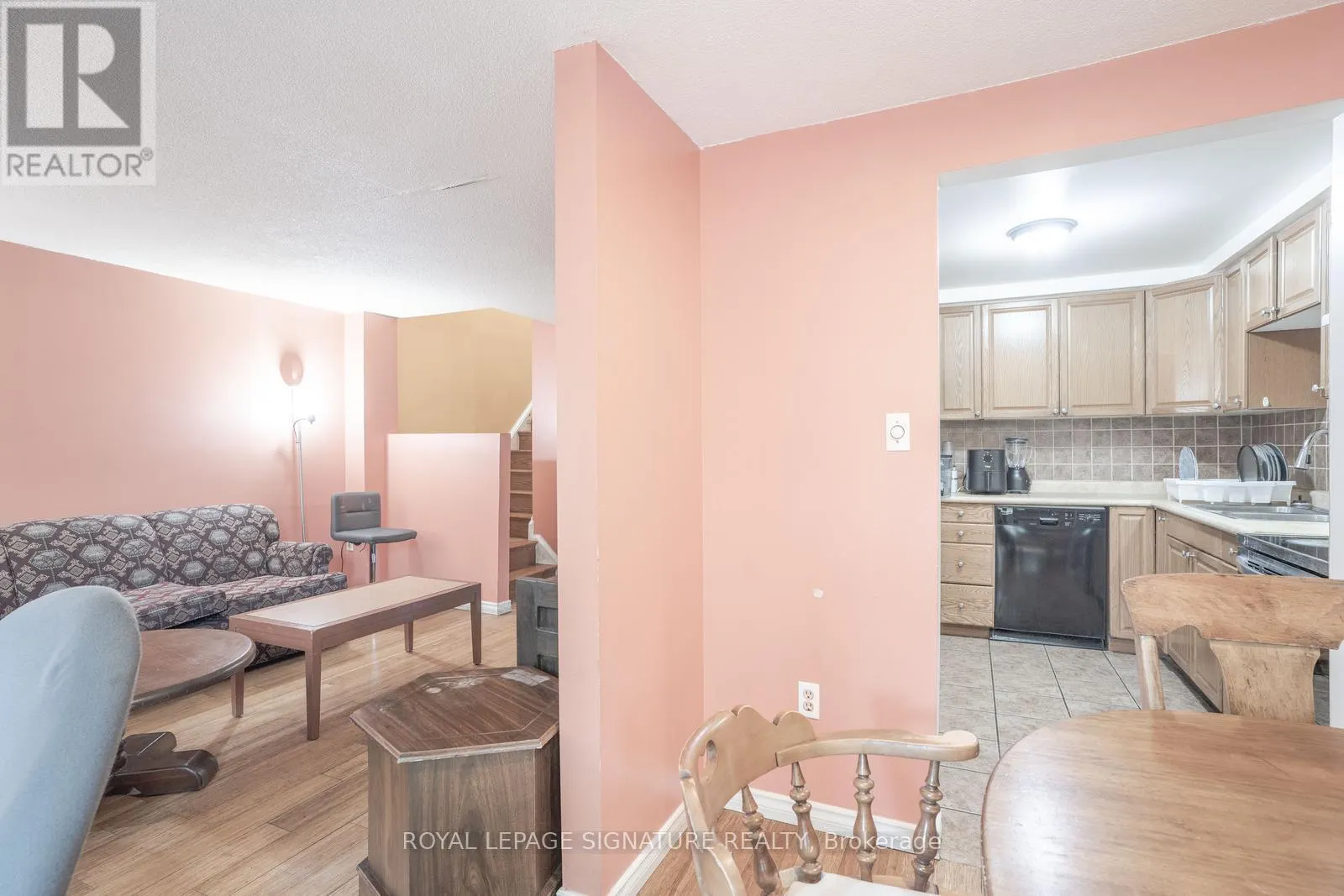 78 GRANDRIDGE CRESCENT