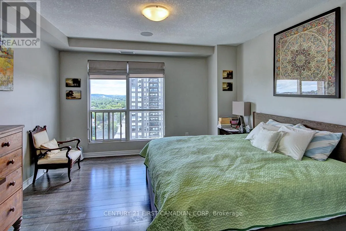 2108 - 330 RIDOUT STREET N, #2108