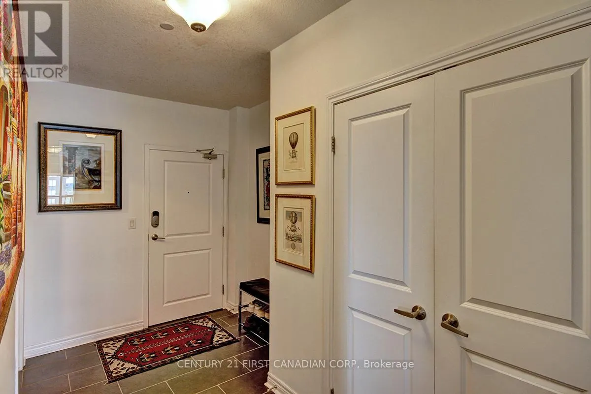 2108 - 330 RIDOUT STREET N, #2108
