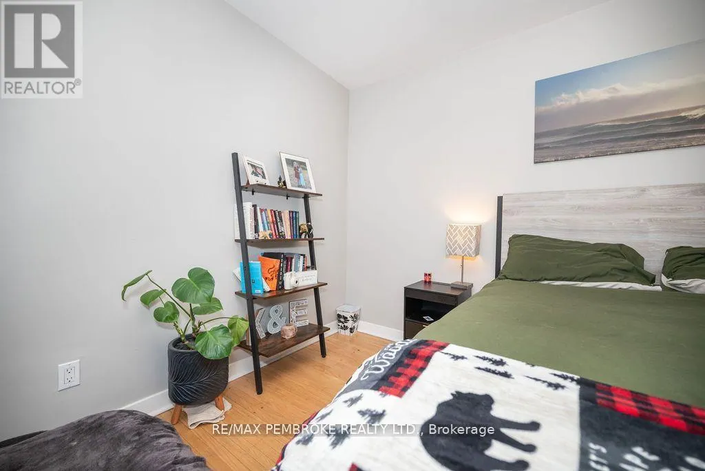 13 HIGHLAND CRESCENT