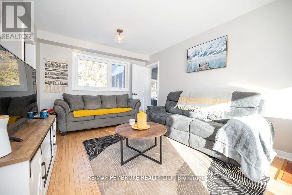 13 HIGHLAND CRESCENT