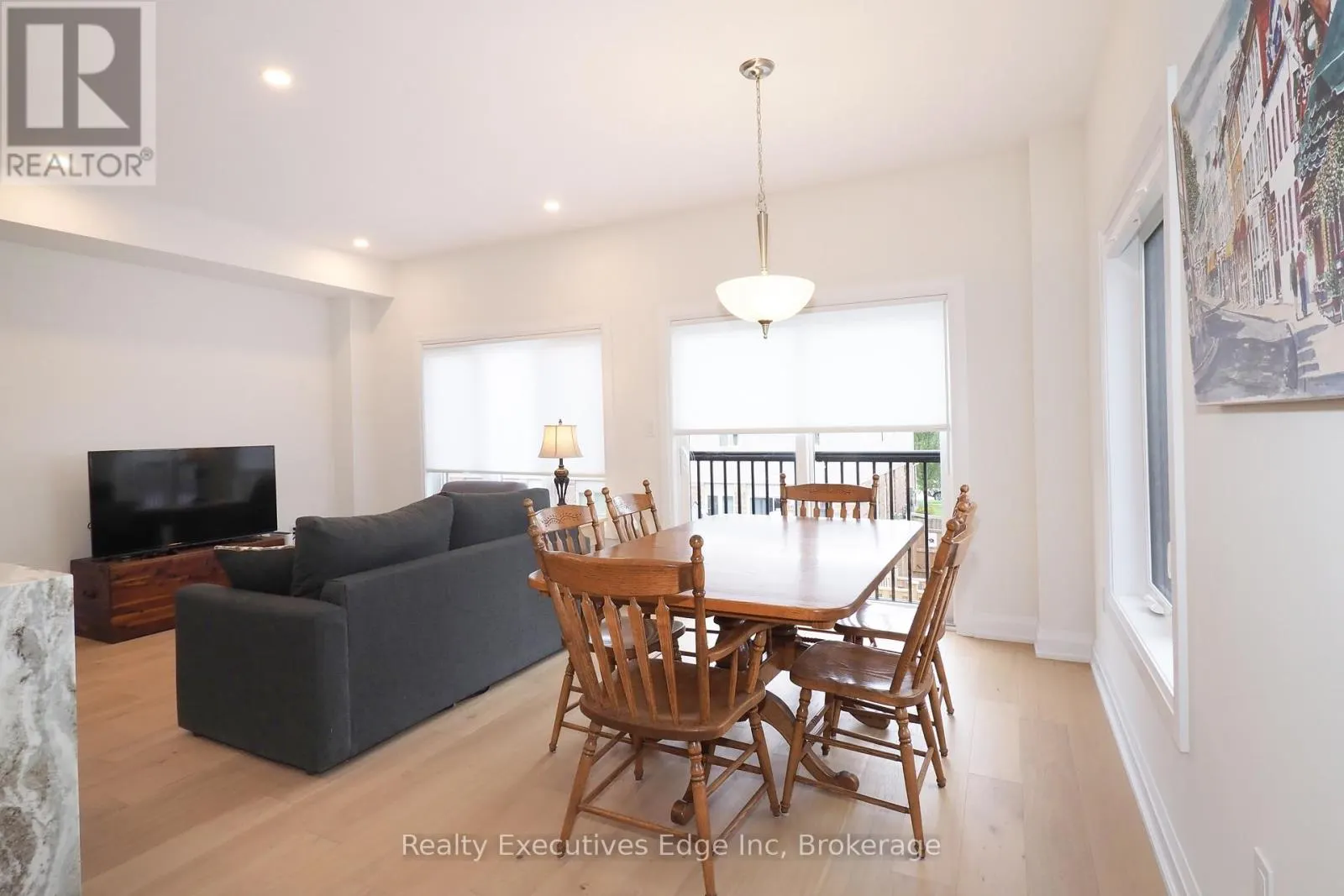 16 - 675 VICTORIA ROAD N, #16