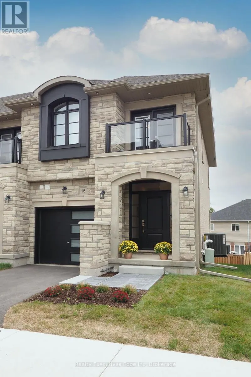 16 - 675 VICTORIA ROAD N, #16
