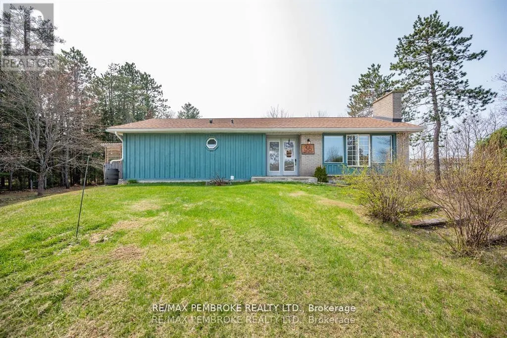 36 LABINE CRESCENT